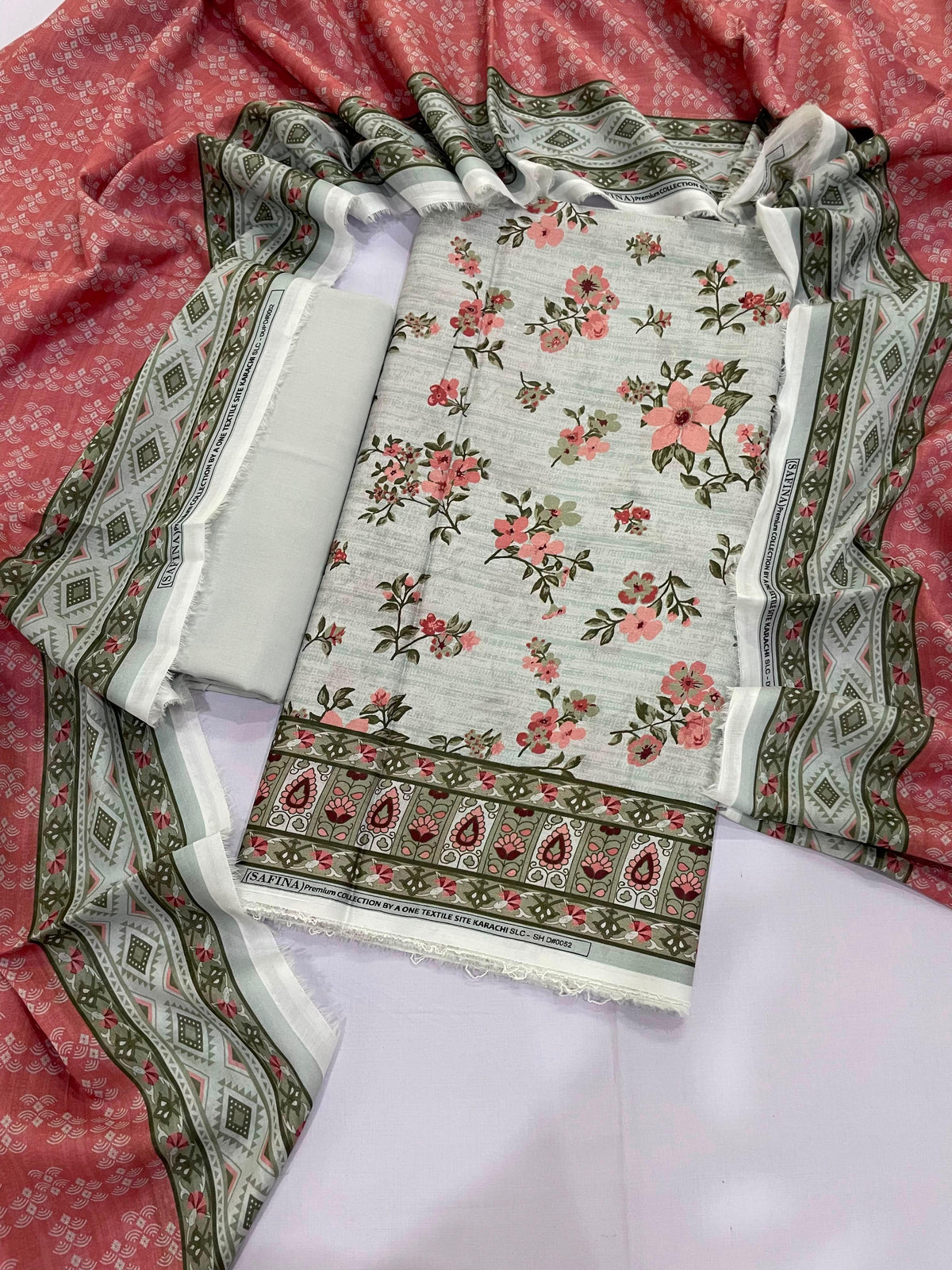 DIGITAL PRINT REGALIA 3pc